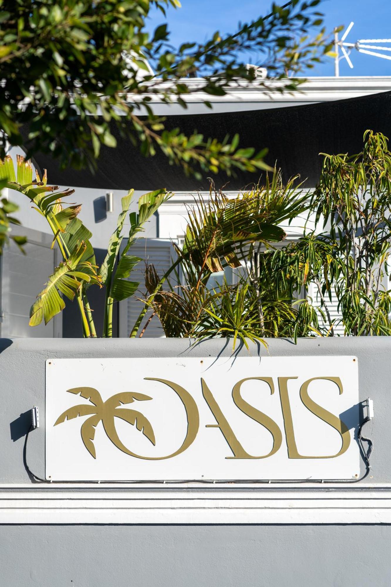 Oasis 3* Fira (Santorini)