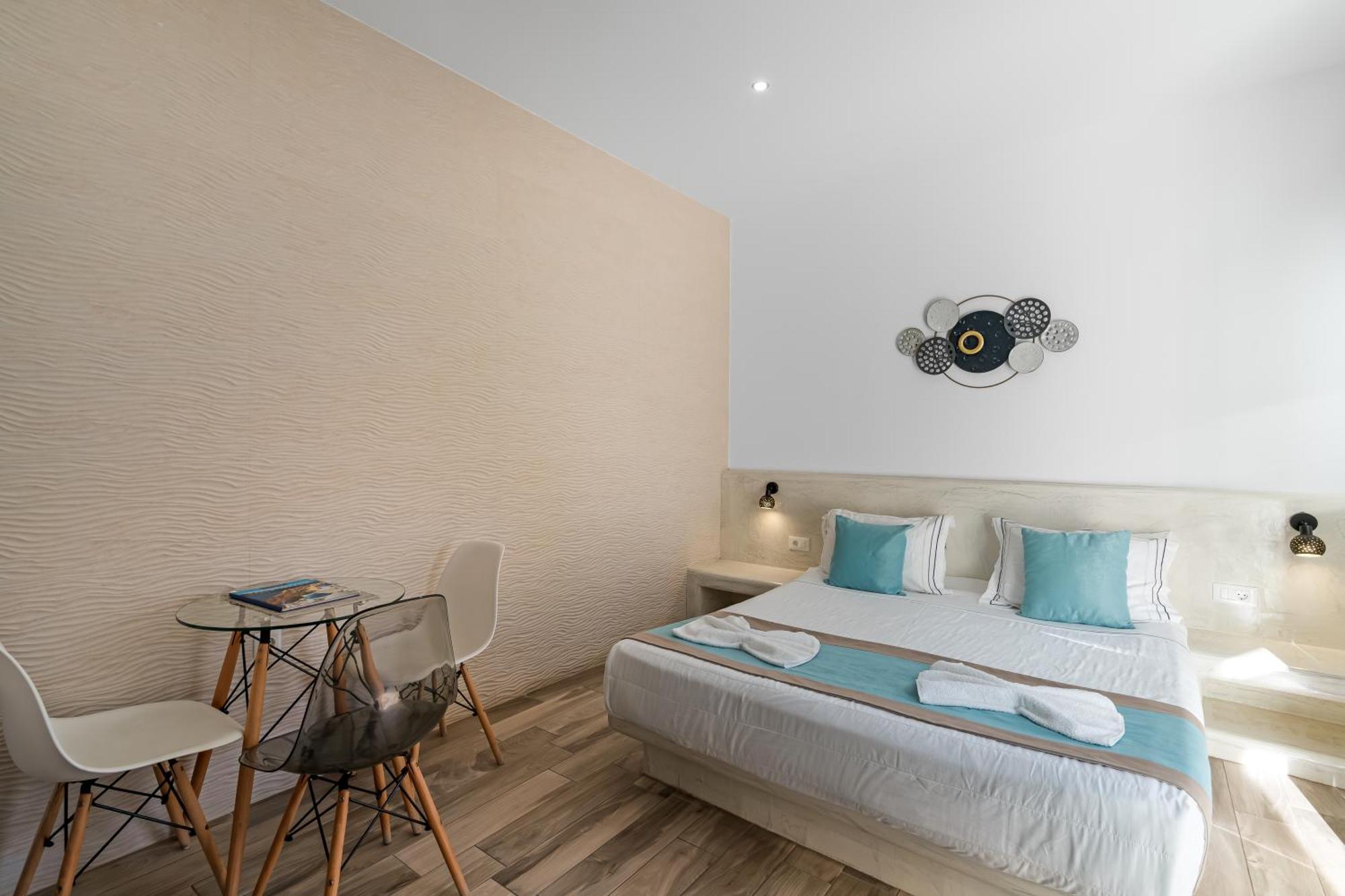 Hotel Oasis Suites Fira 3*